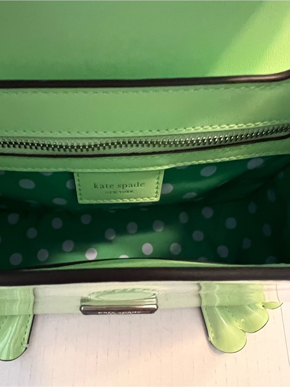 Kate Spade ‘Lily’ serene green patent leather 3d frog 🐸 hobo - Picture 7 of 9
